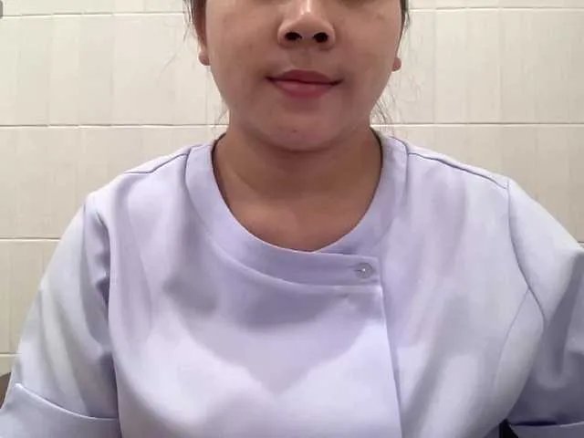 babyunicorn998 on BongaCams 