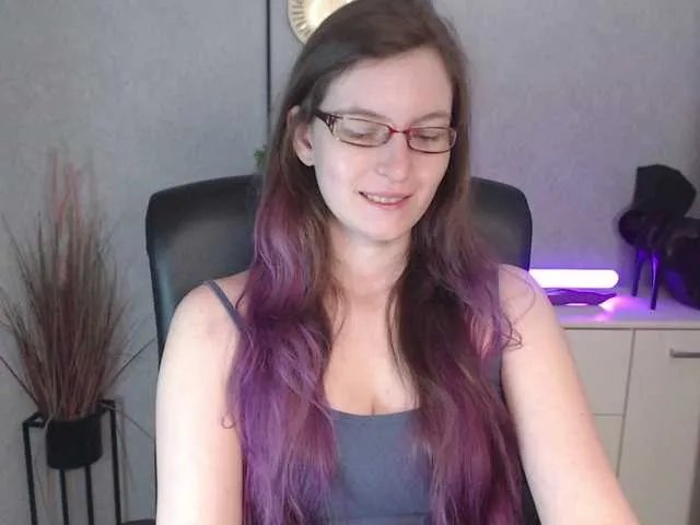EmmaHeart on BongaCams 