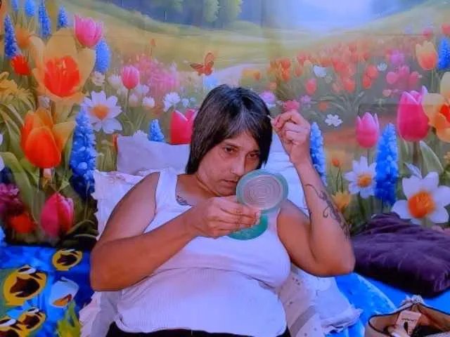 indianroxy on BongaCams 