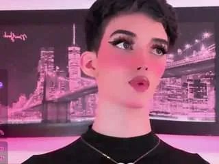 babyalejaa on CamSoda 