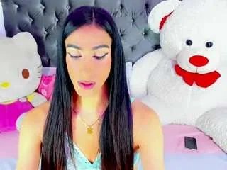 sweet-zoee2 on CamSoda 