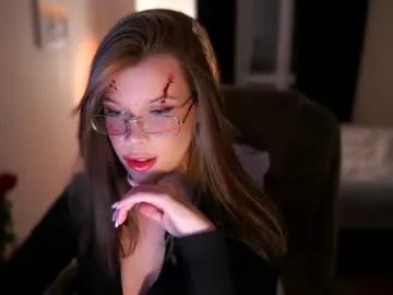 bitter_moon from Chaturbate