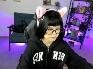 elainebeness from Chaturbate