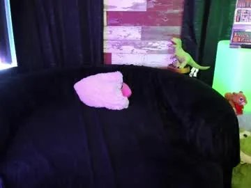 elle4you on Chaturbate 