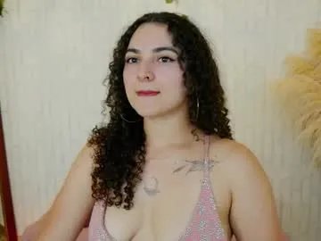 merida_bell18 from Chaturbate