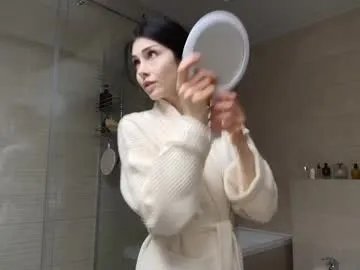 milla_bella from Chaturbate