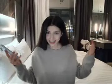 milla_bella from Chaturbate