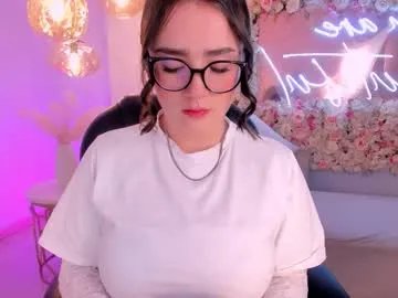 sarahrhodes_ from Chaturbate