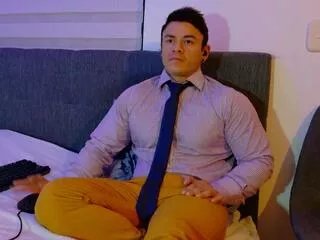 danny_musclehot on Flirt4Free 