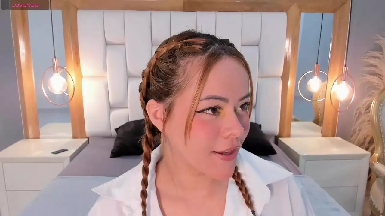 Anny_Giraldo on Streamray 