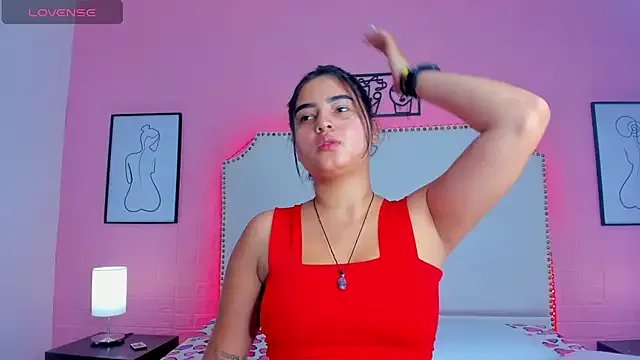 _Emma_whiitee_ on StripChat 