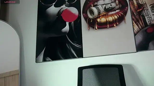 Aidaadams from StripChat