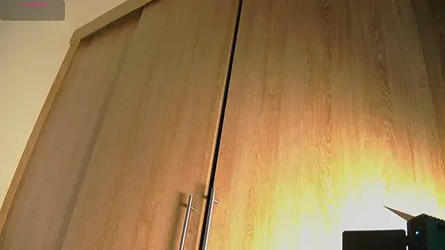 Aidaadams from StripChat