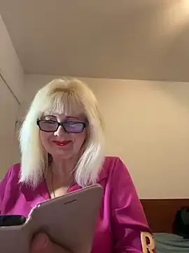 BoloshkaBlonda on StripChat 