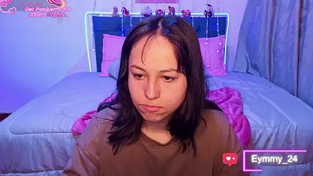 Eymmy_24 on StripChat 