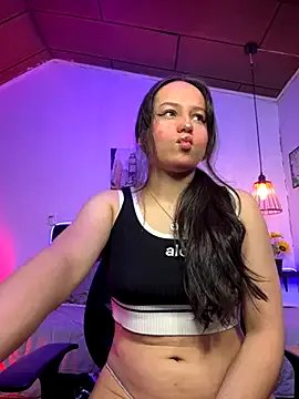 Eymmy_24 on StripChat 