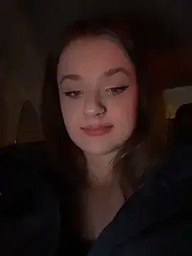 KittyQueeny on StripChat 