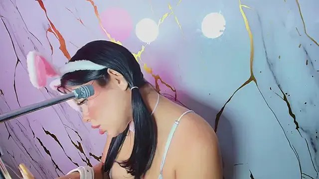 Lizz_Tender on StripChat 