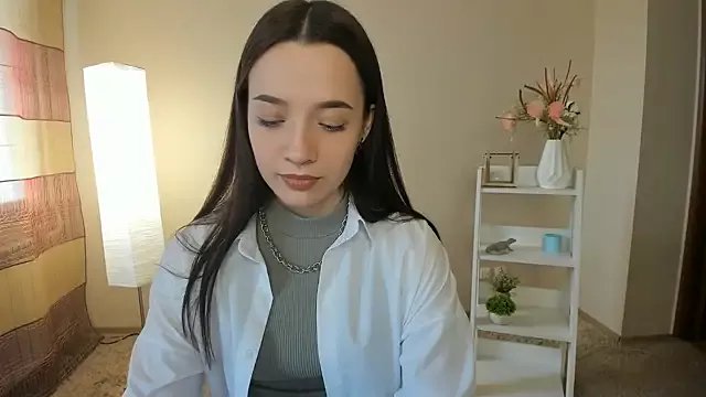 LowOncoming on StripChat 