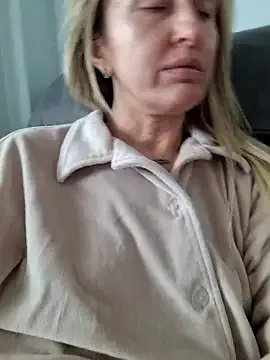 Miss____Mia_ on StripChat 