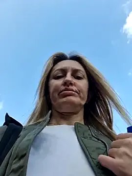 Miss____Mia_ on StripChat 