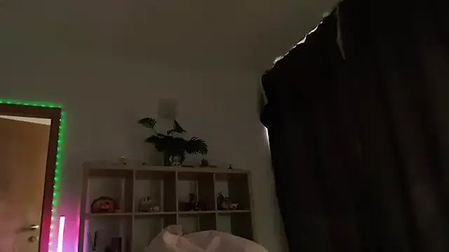 MissyDior8 on StripChat 