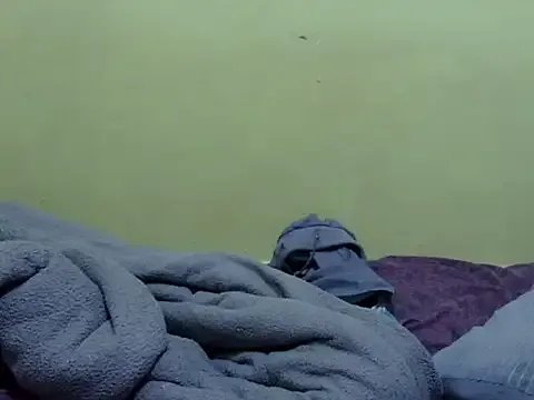 QUEEN-LIZ on StripChat 