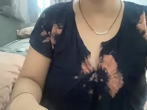 sassypooja on StripChat 