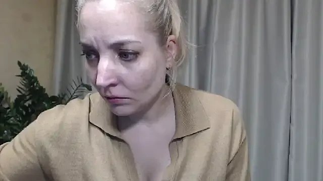 Sweetpussy from StripChat