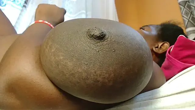 titi_fiesta on StripChat 