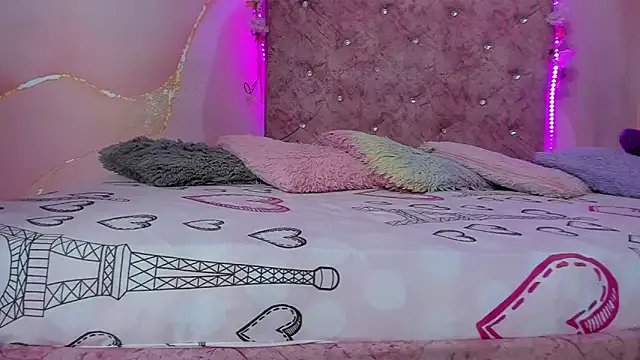 violet_taylor_ from StripChat