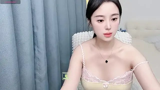 Xiaotaimei_666 from StripChat