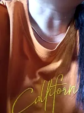 yoowwmr on StripChat 