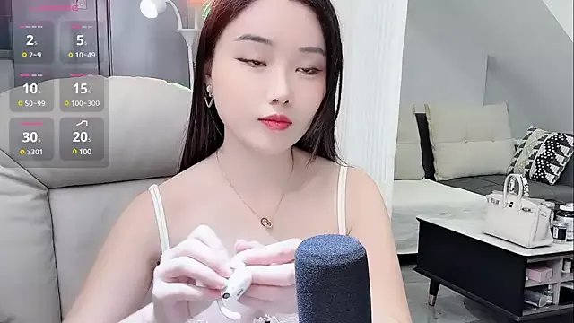 yoyo520- from StripChat